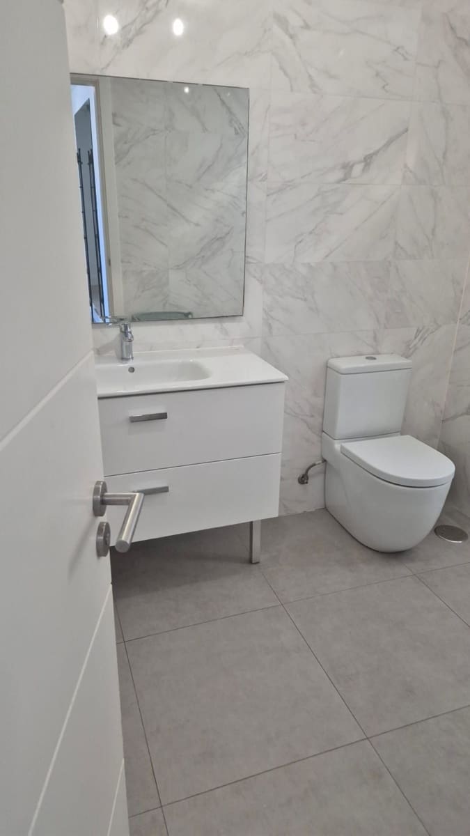 1 bedroom Apartment for sale in Torrox-Costa with pool garage - € 350,000 (Ref: 9806058)