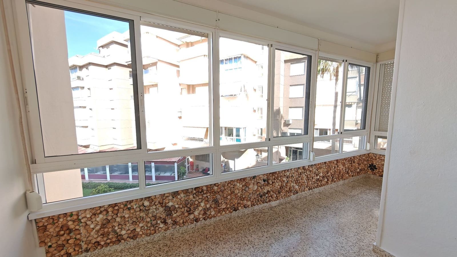 Appartement de 1 chambre à louer à Torrox-Costa - 690 € (Ref: 9893680)
