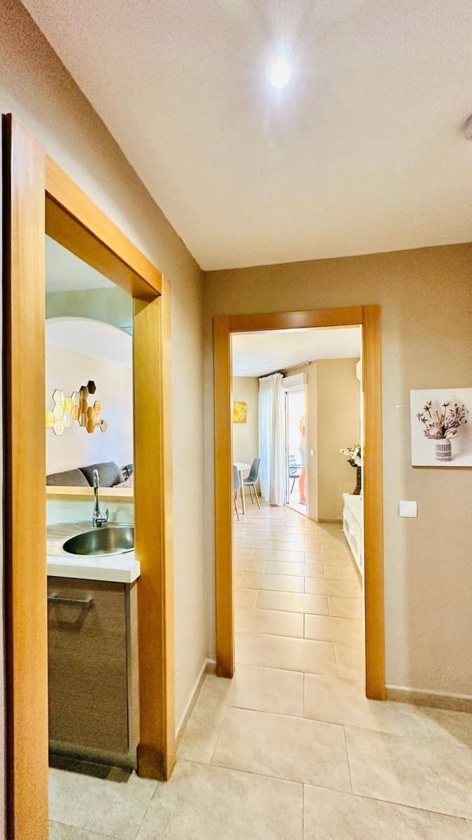 1 chambre Appartement à vendre à Torrox-Costa avec piscine - 249 000 € (Ref: 9959110)