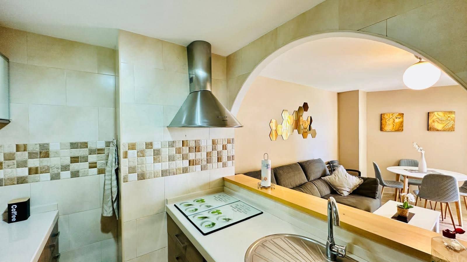 1 chambre Appartement à vendre à Torrox-Costa avec piscine - 249 000 € (Ref: 9959110)