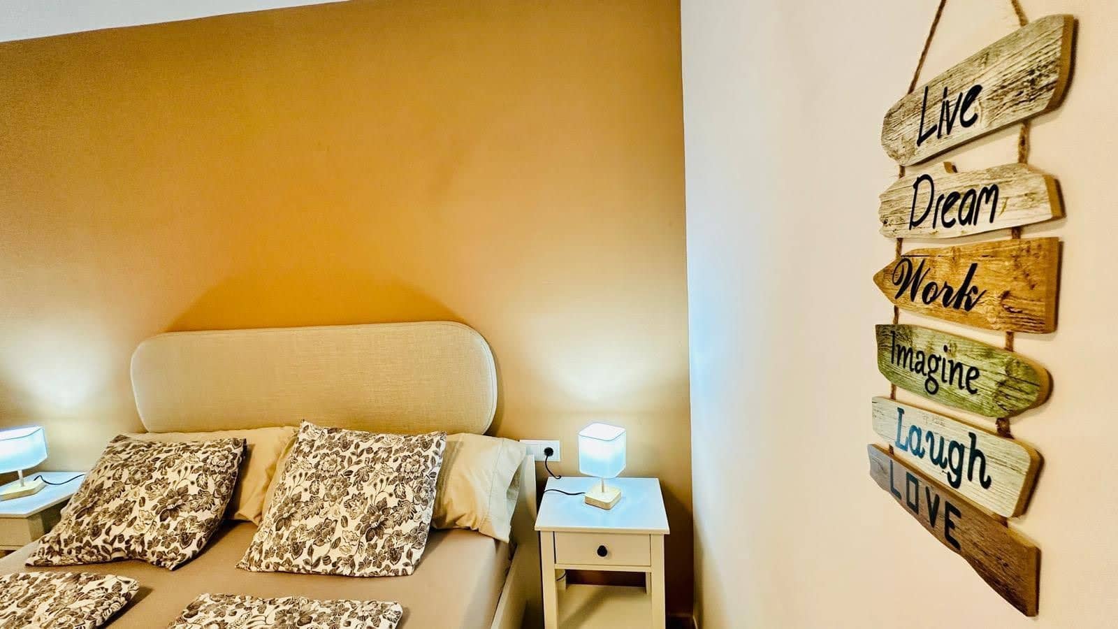 1 chambre Appartement à vendre à Torrox-Costa avec piscine - 249 000 € (Ref: 9959110)