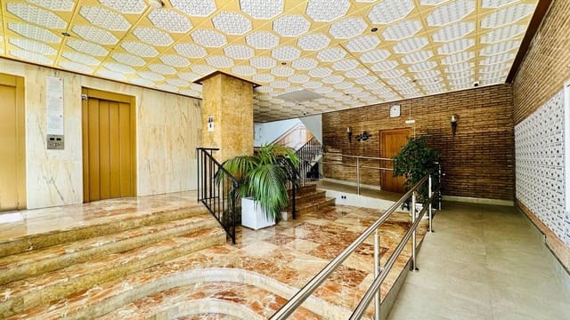 1 soveværelse Lejlighed til salg i Centro Internacional, Torrox med swimmingpool - € 249.000 (Ref: 9959110)