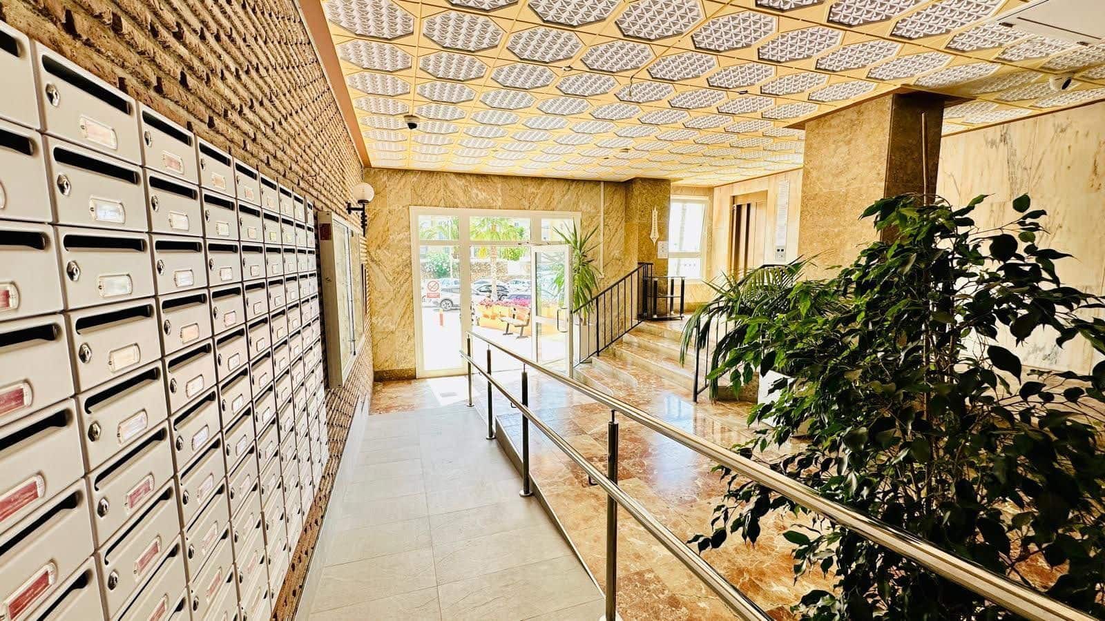 1 chambre Appartement à vendre à Torrox-Costa avec piscine - 249 000 € (Ref: 9959110)