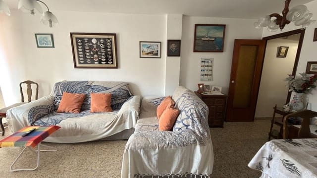 3 soveværelse Lejlighed til salg i Caleta de Vélez, Vélez-Málaga - € 184.500 (Ref: 9966086)