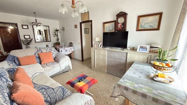 3 soveværelse Lejlighed til salg i Caleta de Vélez, Vélez-Málaga - € 184.500 (Ref: 9966086)