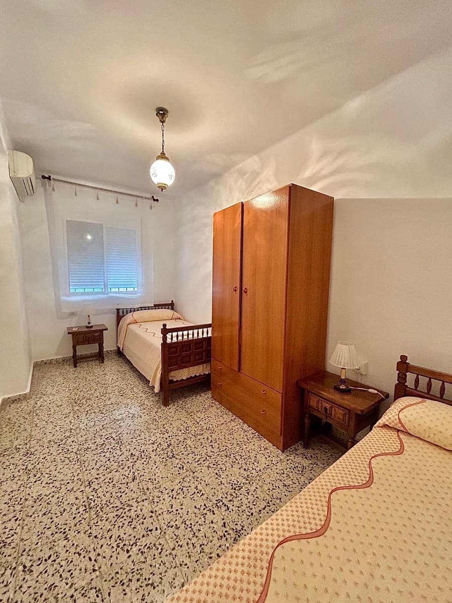 3 quarto Moradia Geminada para venda em Velez-Malaga - 245 000 € (Ref: 9966087)