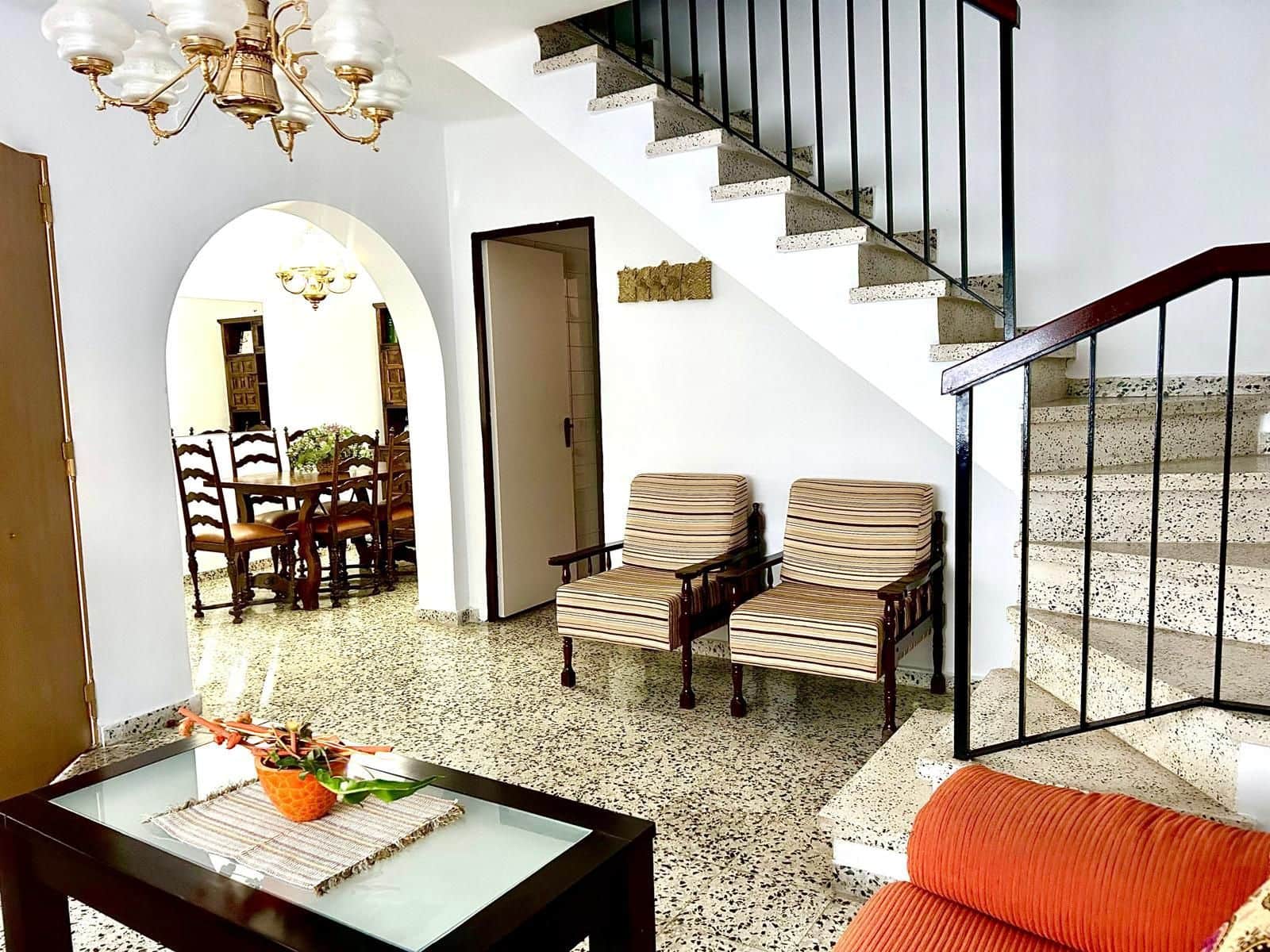 3 quarto Moradia Geminada para venda em Velez-Malaga - 245 000 € (Ref: 9966087)