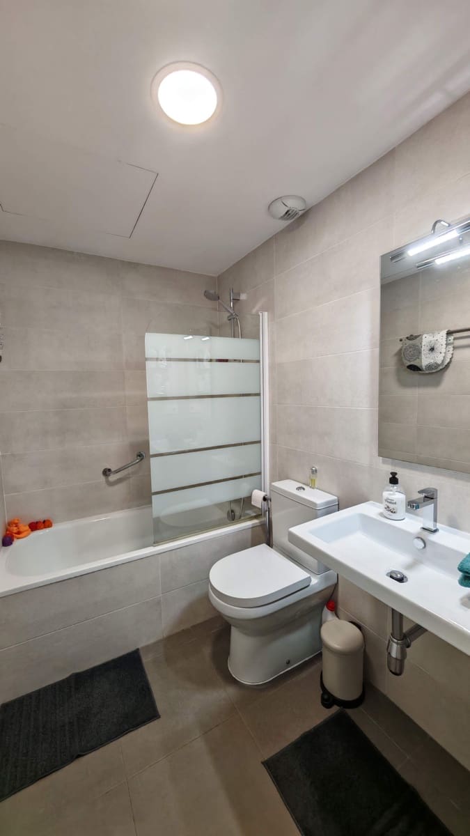 3 sypialnia Apartament na sprzedaż w Torrox-Costa z basenem garażem - 415 000 € (Ref: 9998026)