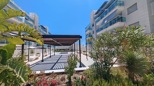 3 sypialnia Apartament na sprzedaż w Torrox-Costa, Torrox z basenem garażem - 415 000 € (Ref: 9998026)