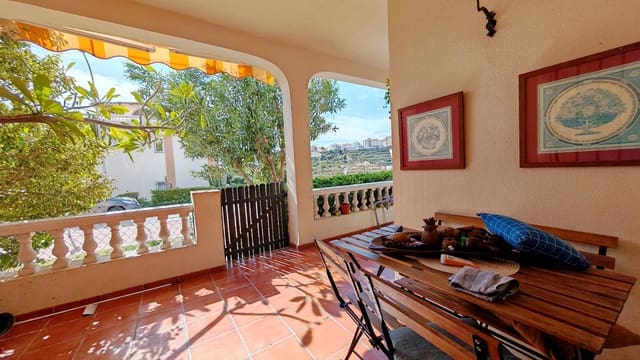 Apartamento de 2 habitaciones en Torrox Park, Torrox en venta con piscina - 219.000 € (Ref: 9998027)