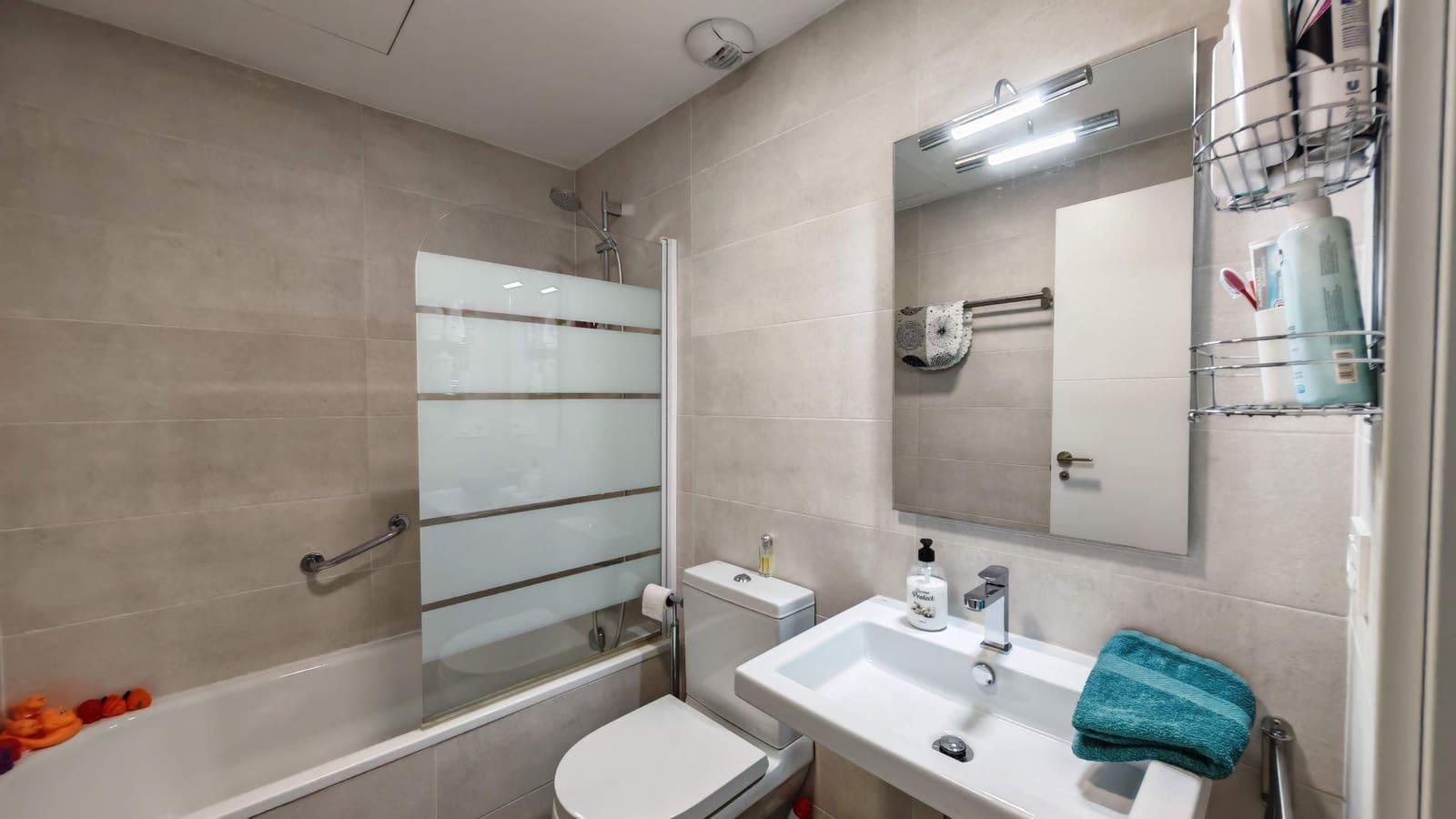 3 slaapkamer Flat te koop in Torrox-Costa met zwembad garage - € 415.000 (Ref: 9999517)