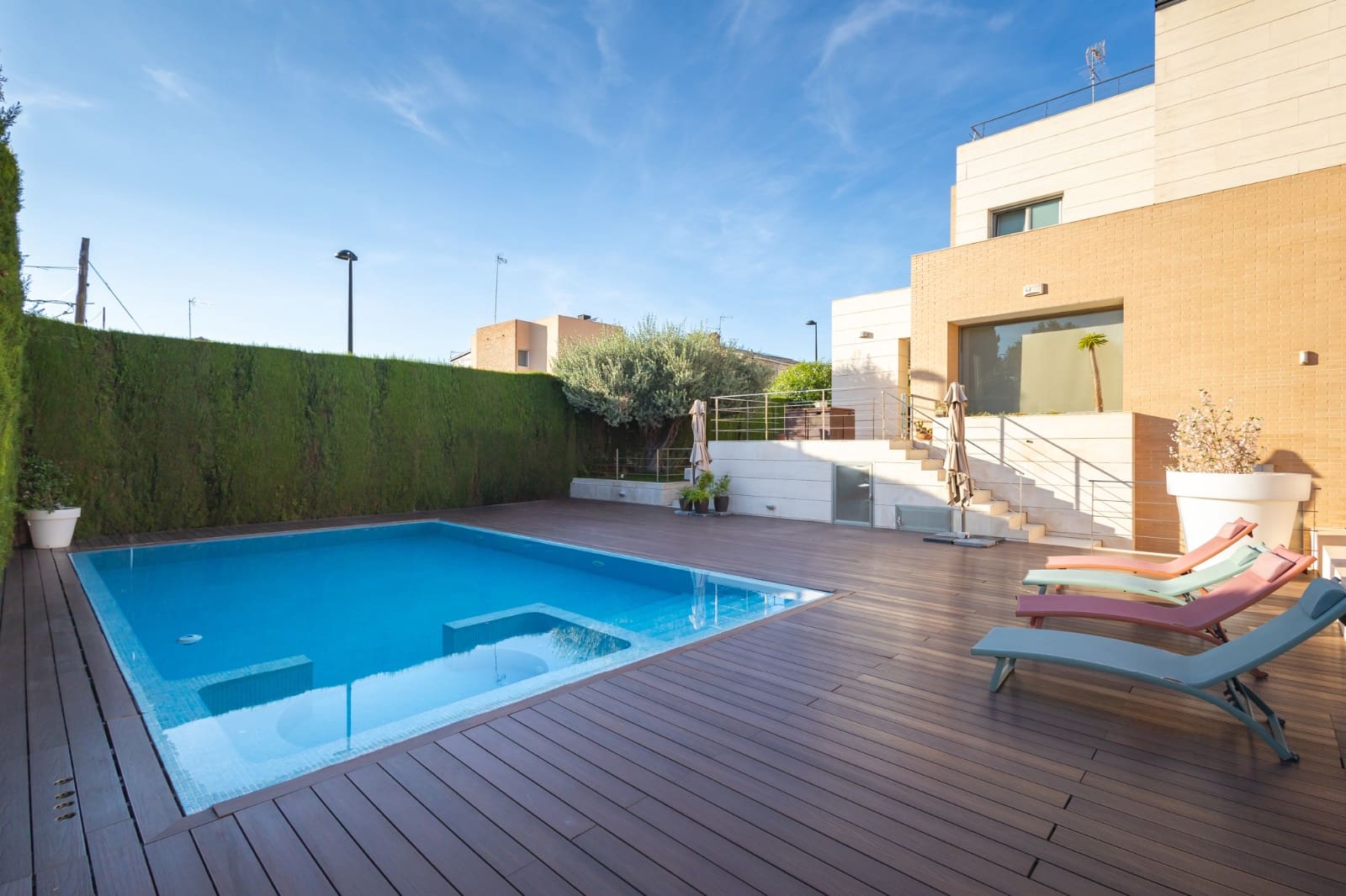 5 bedroom Villa for sale in Torrent with pool garage - € 880,000 (Ref: 7887033)