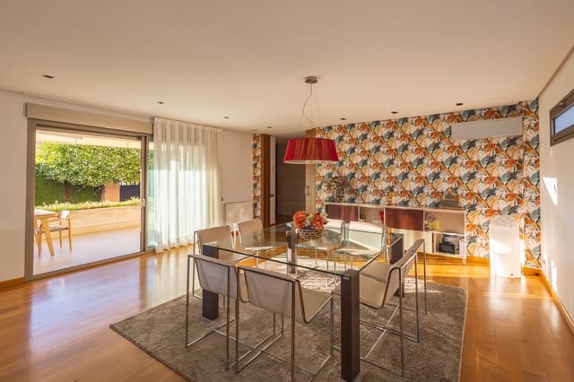 5 bedroom Villa for sale in Torrent with pool garage - € 880,000 (Ref: 7887033)