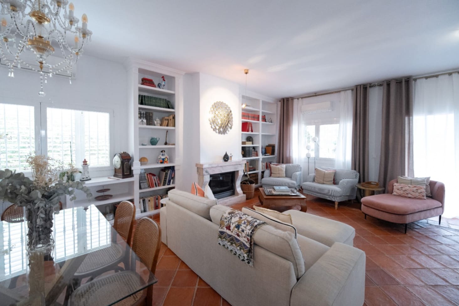 5 sypialnia Willa na sprzedaż w L'Eliana z basenem garażem - 985 000 € (Ref: 9911467)