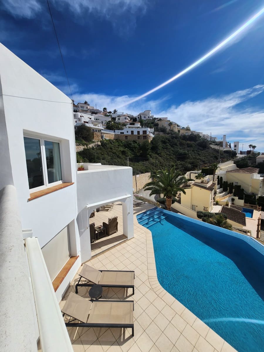 4 slaapkamer Villa te koop in Moraira met zwembad garage - € 1.550.000 (Ref: 9911472)