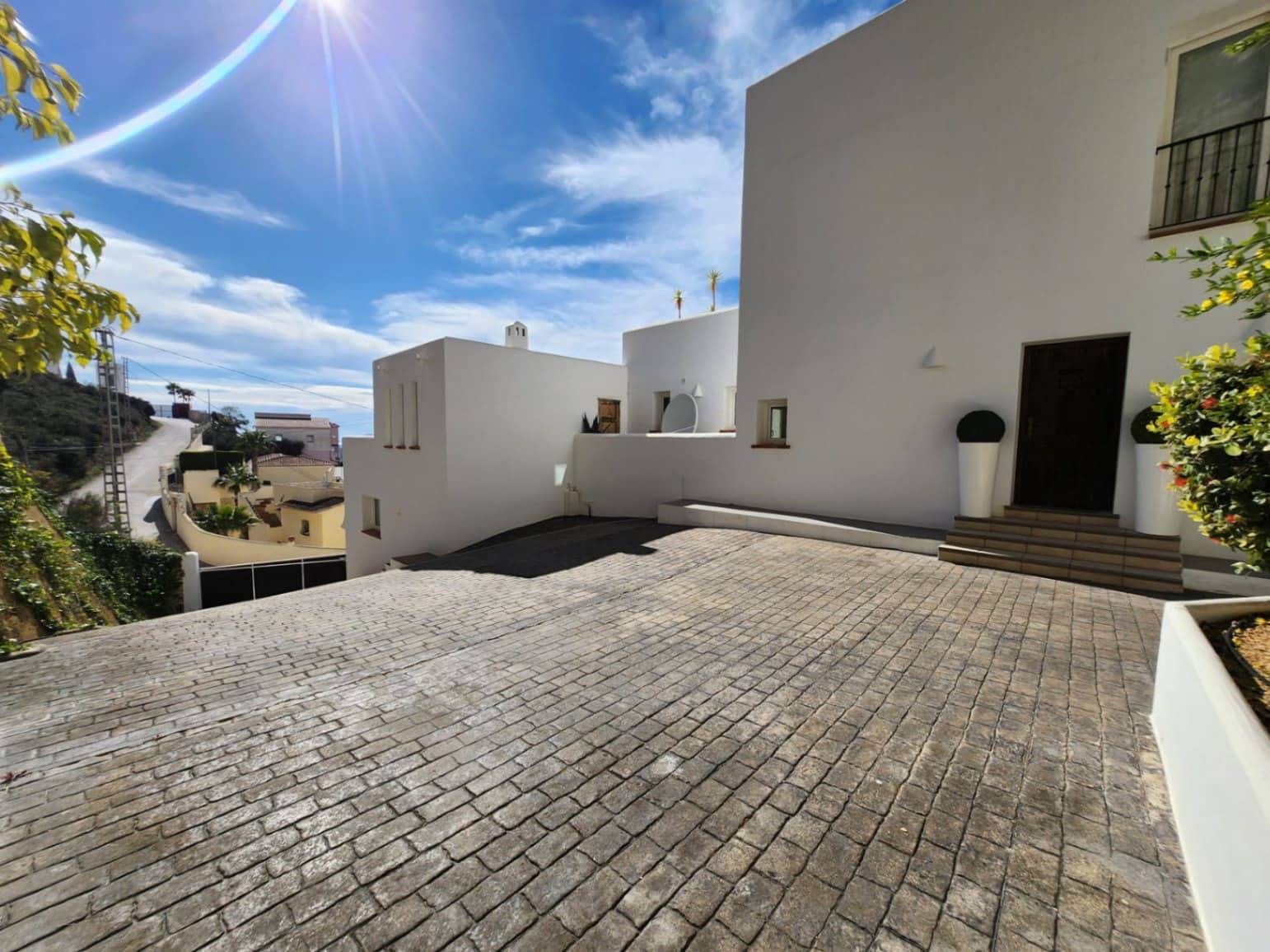4 slaapkamer Villa te koop in Moraira met zwembad garage - € 1.550.000 (Ref: 9911472)