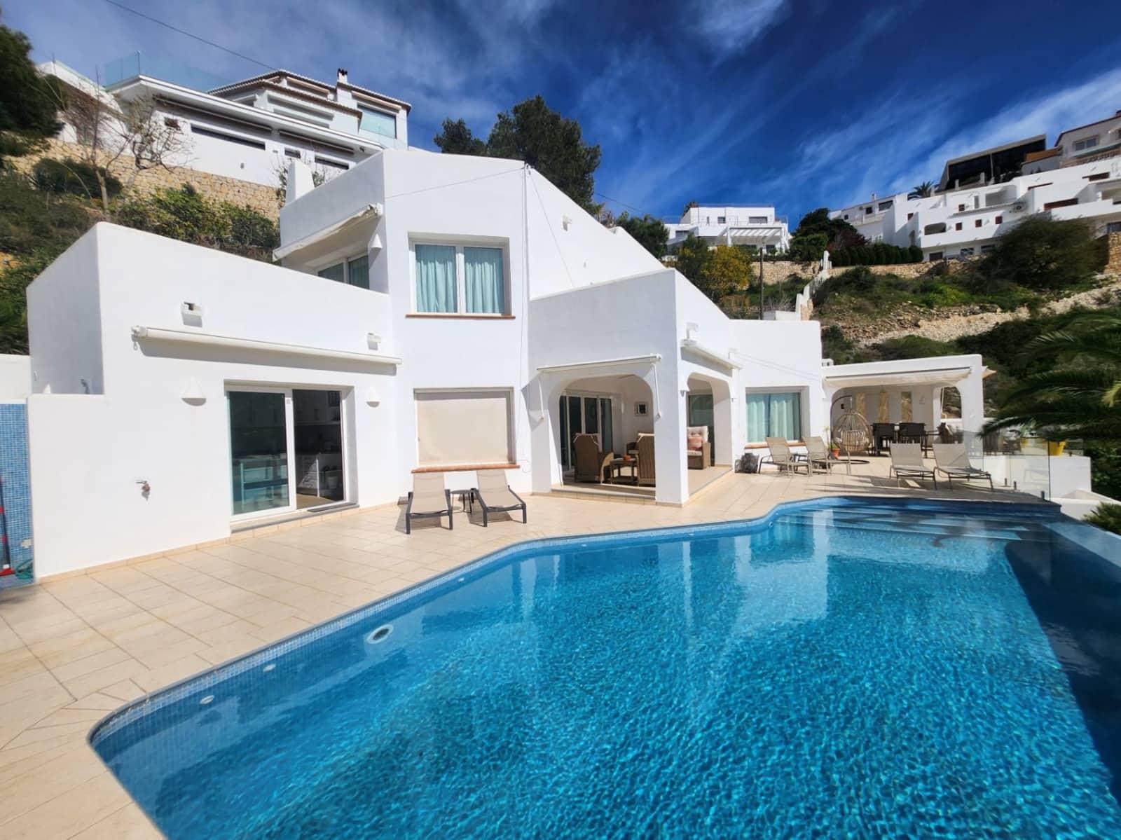 4 slaapkamer Villa te koop in Moraira met zwembad garage - € 1.550.000 (Ref: 9911472)