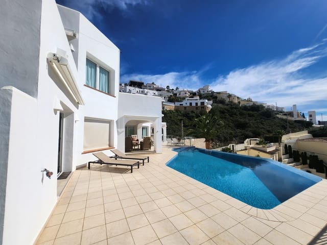 4 slaapkamer Villa te koop in Moraira, Teulada-Moraira met zwembad garage - € 1.550.000 (Ref: 9911472)