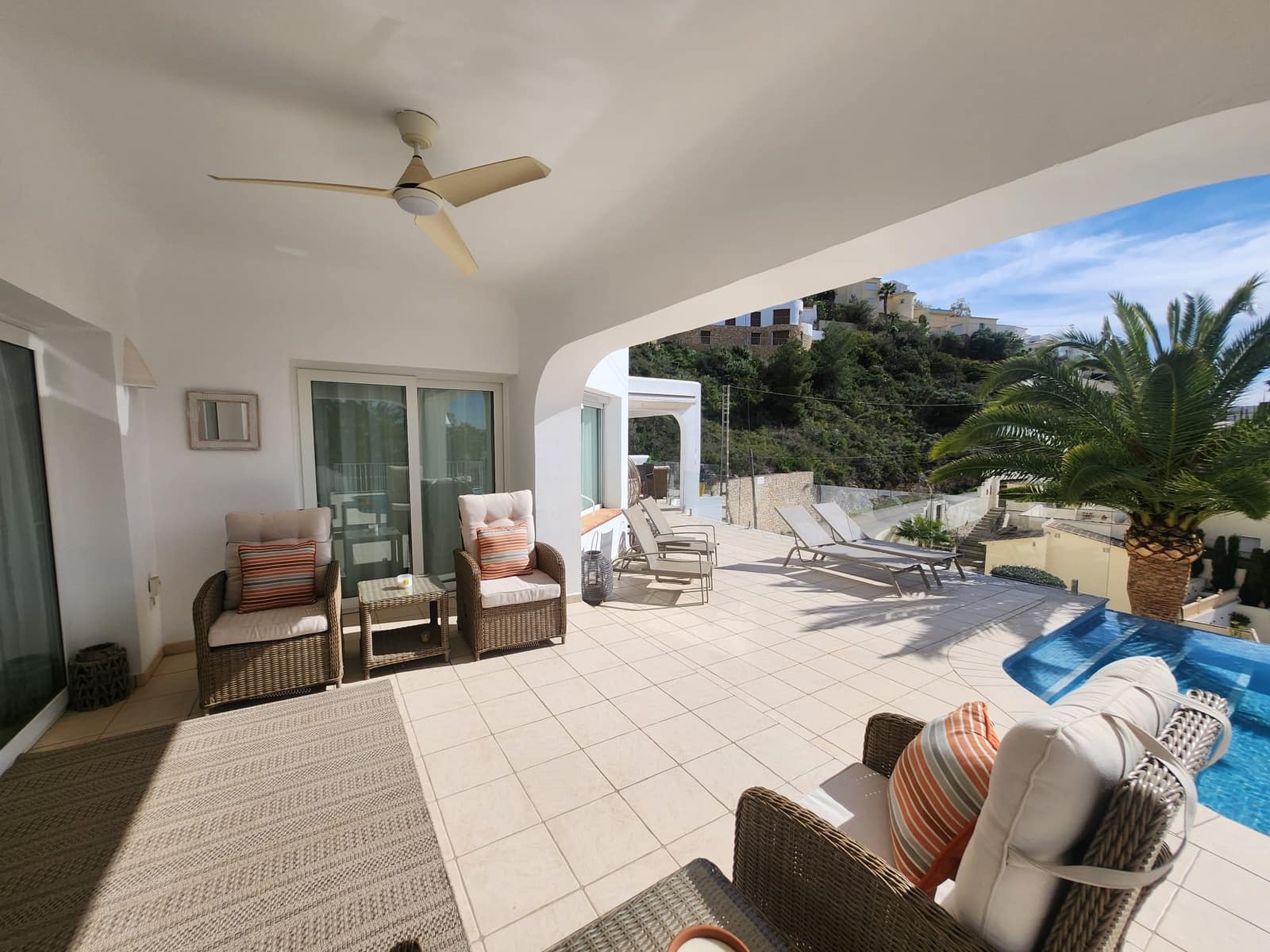 4 slaapkamer Villa te koop in Moraira met zwembad garage - € 1.550.000 (Ref: 9911472)