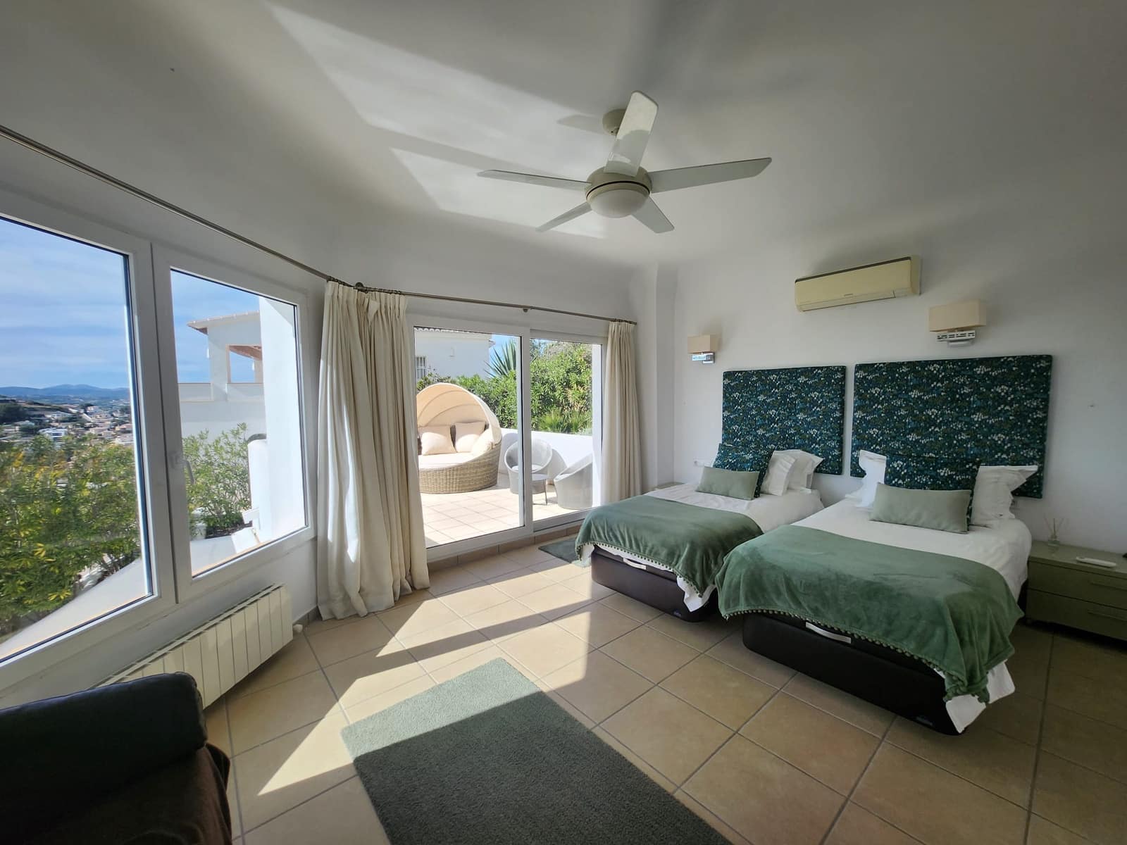 4 slaapkamer Villa te koop in Moraira met zwembad garage - € 1.550.000 (Ref: 9911472)