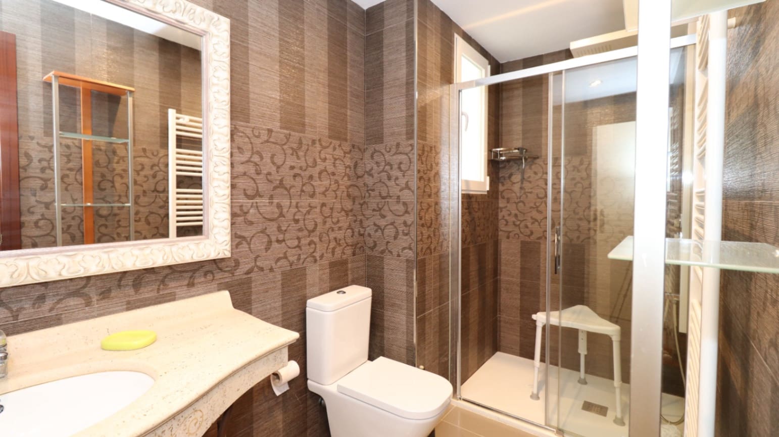 6 bedroom Flat for sale in Burriana / Borriana with garage - € 330,000 (Ref: 9911479)