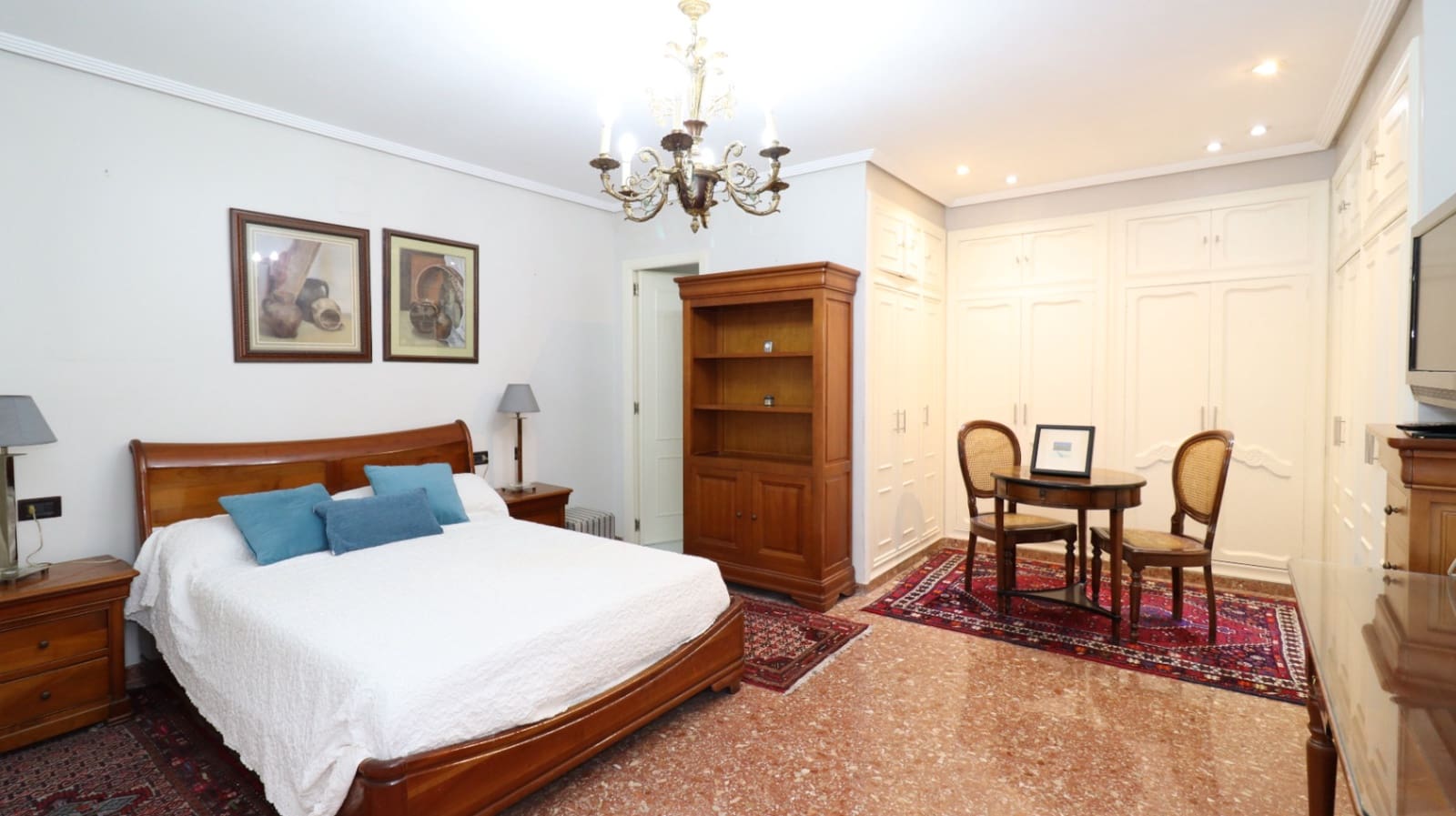 6 bedroom Flat for sale in Burriana / Borriana with garage - € 330,000 (Ref: 9911479)