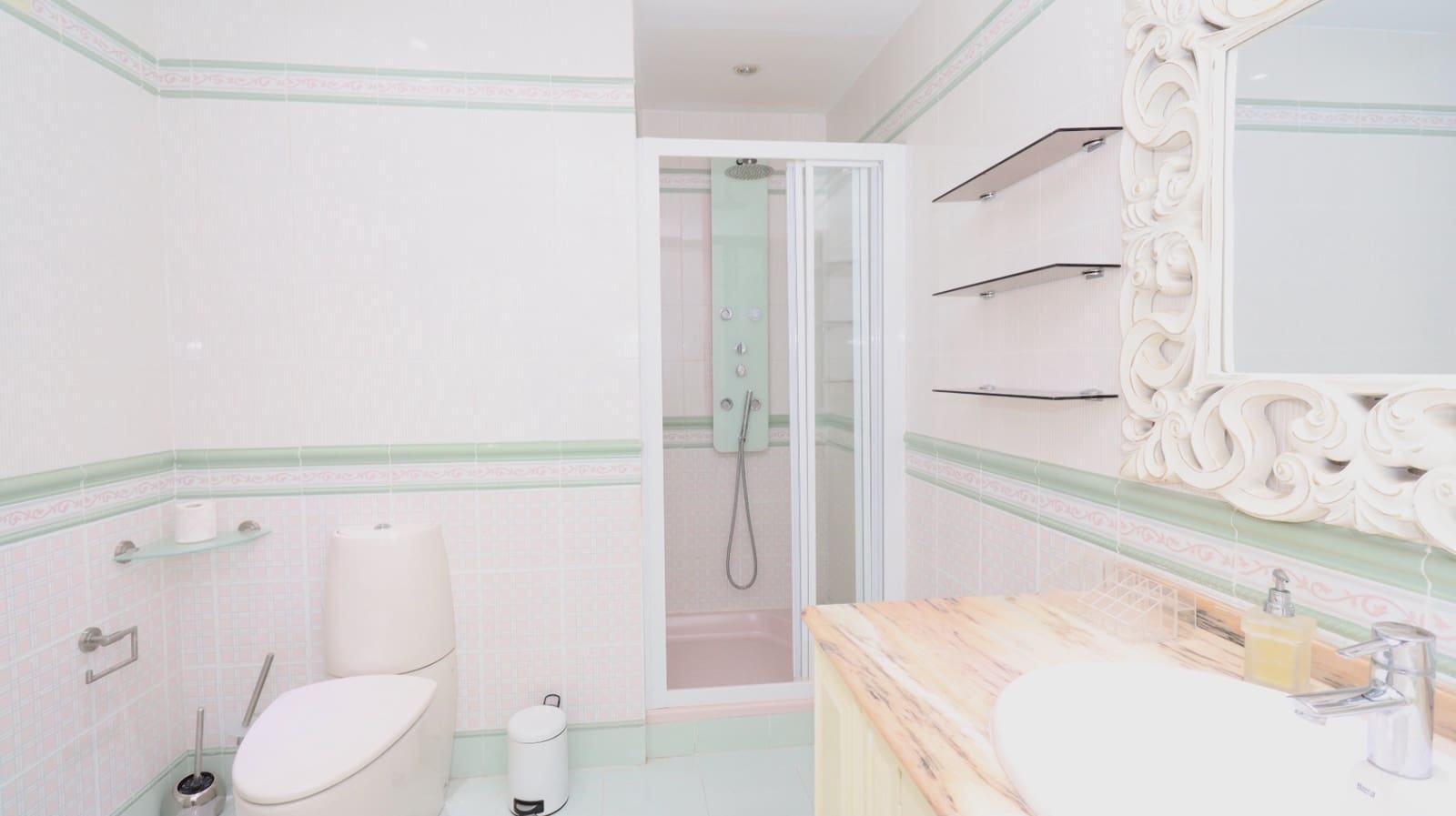 6 bedroom Flat for sale in Burriana / Borriana with garage - € 330,000 (Ref: 9911479)