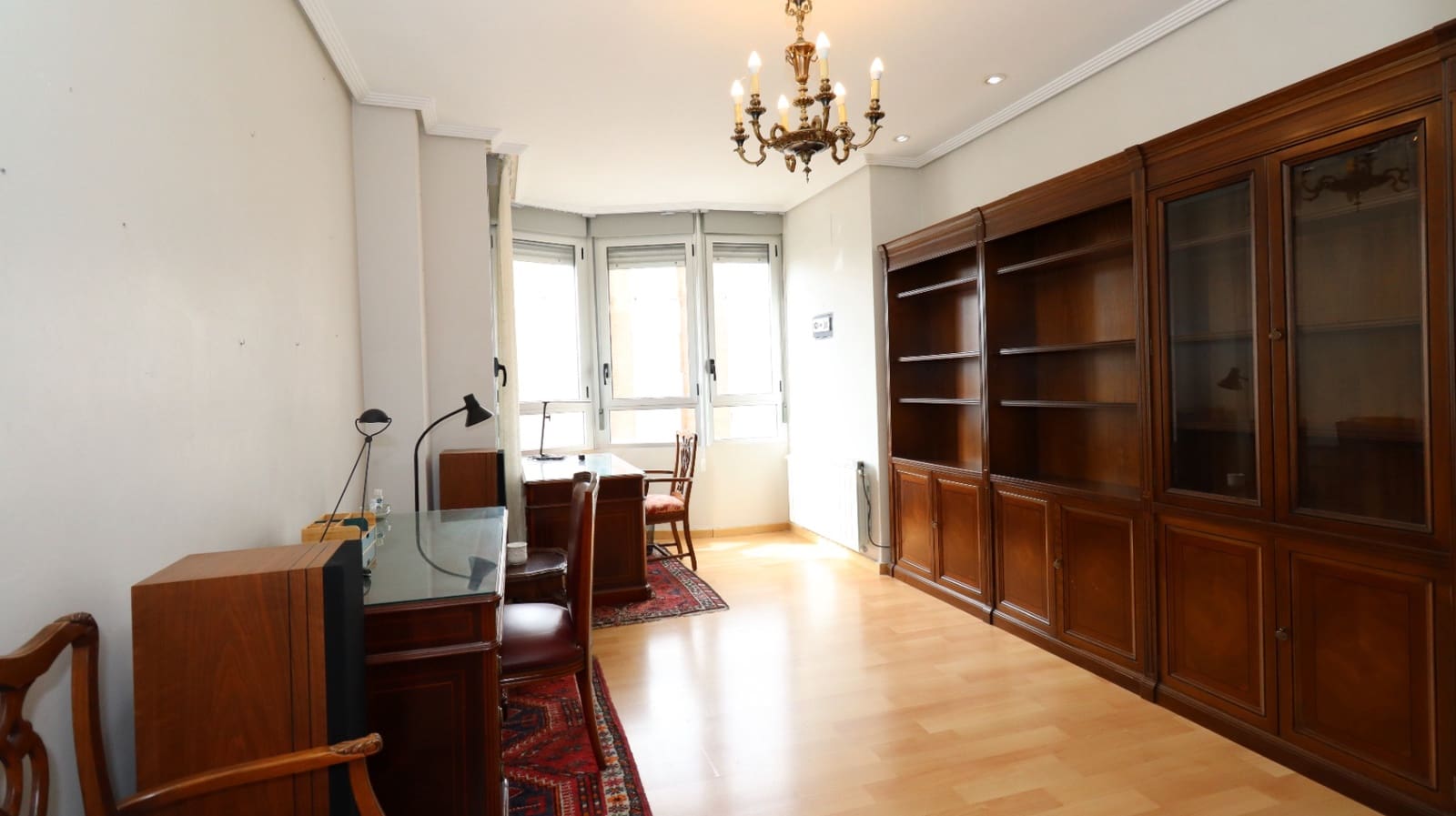 6 bedroom Flat for sale in Burriana / Borriana with garage - € 330,000 (Ref: 9911479)