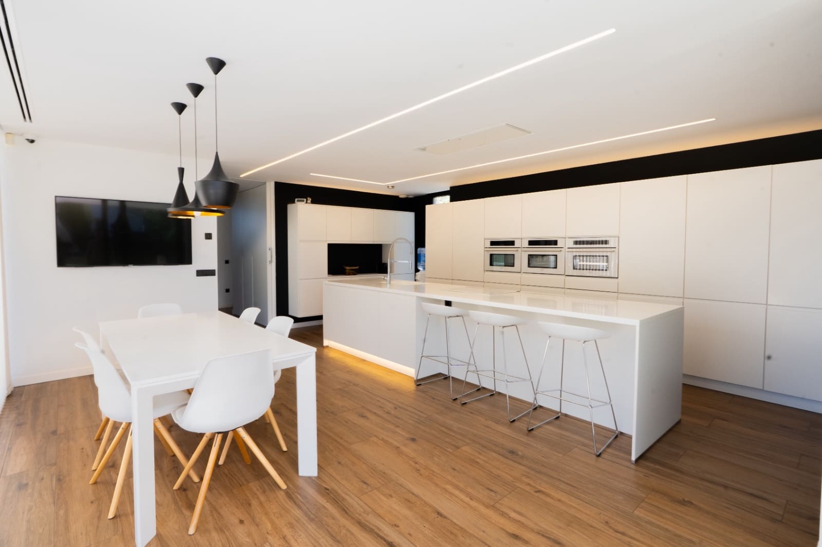 Chalet de 6 habitaciones en Bétera en venta con piscina garaje - 1.995.000 € (Ref: 9911490)