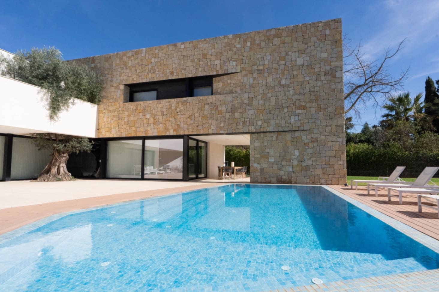 Chalet de 6 habitaciones en Bétera en venta con piscina garaje - 1.995.000 € (Ref: 9911490)
