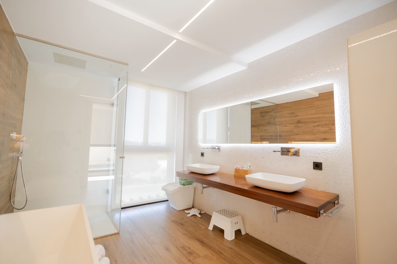 Chalet de 6 habitaciones en Bétera en venta con piscina garaje - 1.995.000 € (Ref: 9911490)