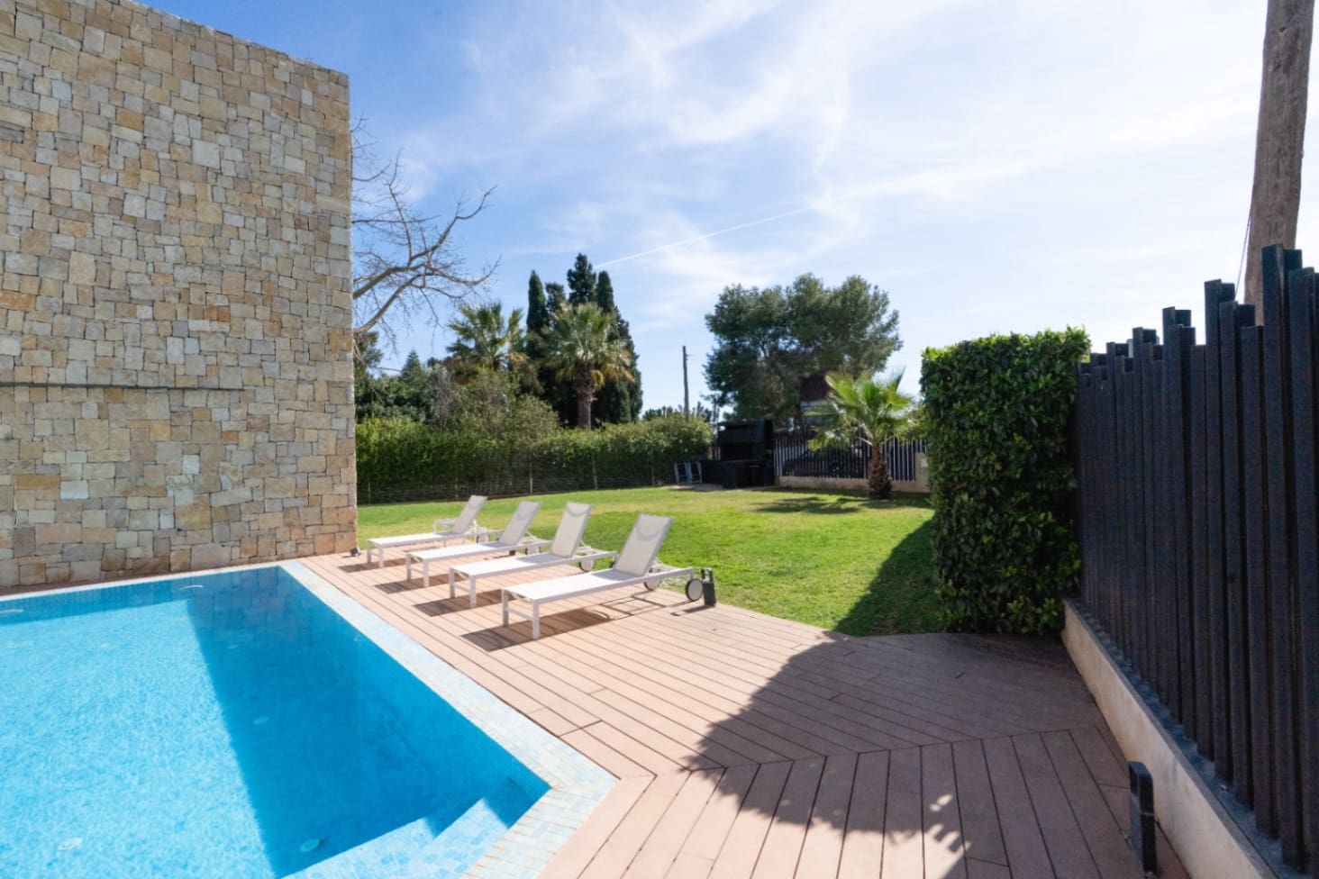Chalet de 6 habitaciones en Bétera en venta con piscina garaje - 1.995.000 € (Ref: 9911490)