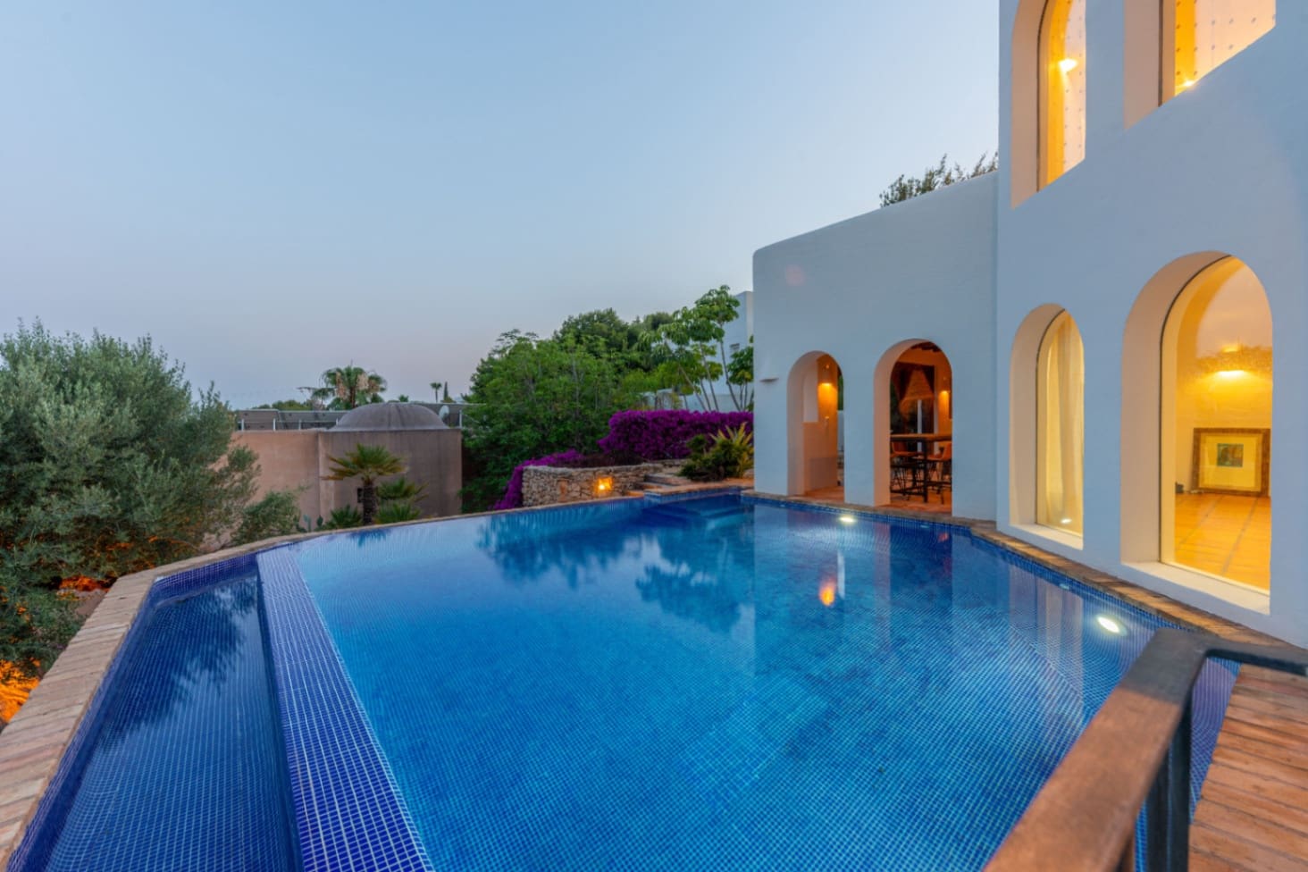 3 slaapkamer Villa te koop in Moraira met zwembad garage - € 1.995.000 (Ref: 9911497)