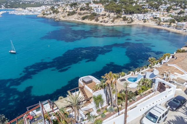 5 bedroom Villa for sale in Moraira, Teulada-Moraira with pool garage - € 5,400,000 (Ref: 9911500)