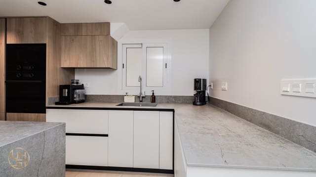 2 slaapkamer Appartement te koop in Valencia stad met garage - € 360.000 (Ref: 9914057)