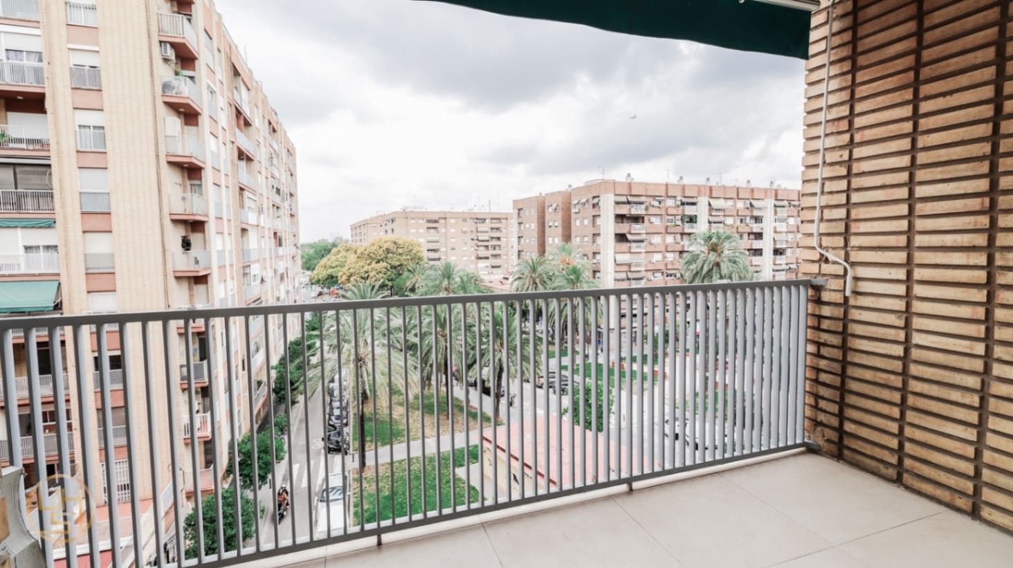 2 bedroom Apartment for sale in Valencia city with garage - € 360,000 (Ref: 9914057)