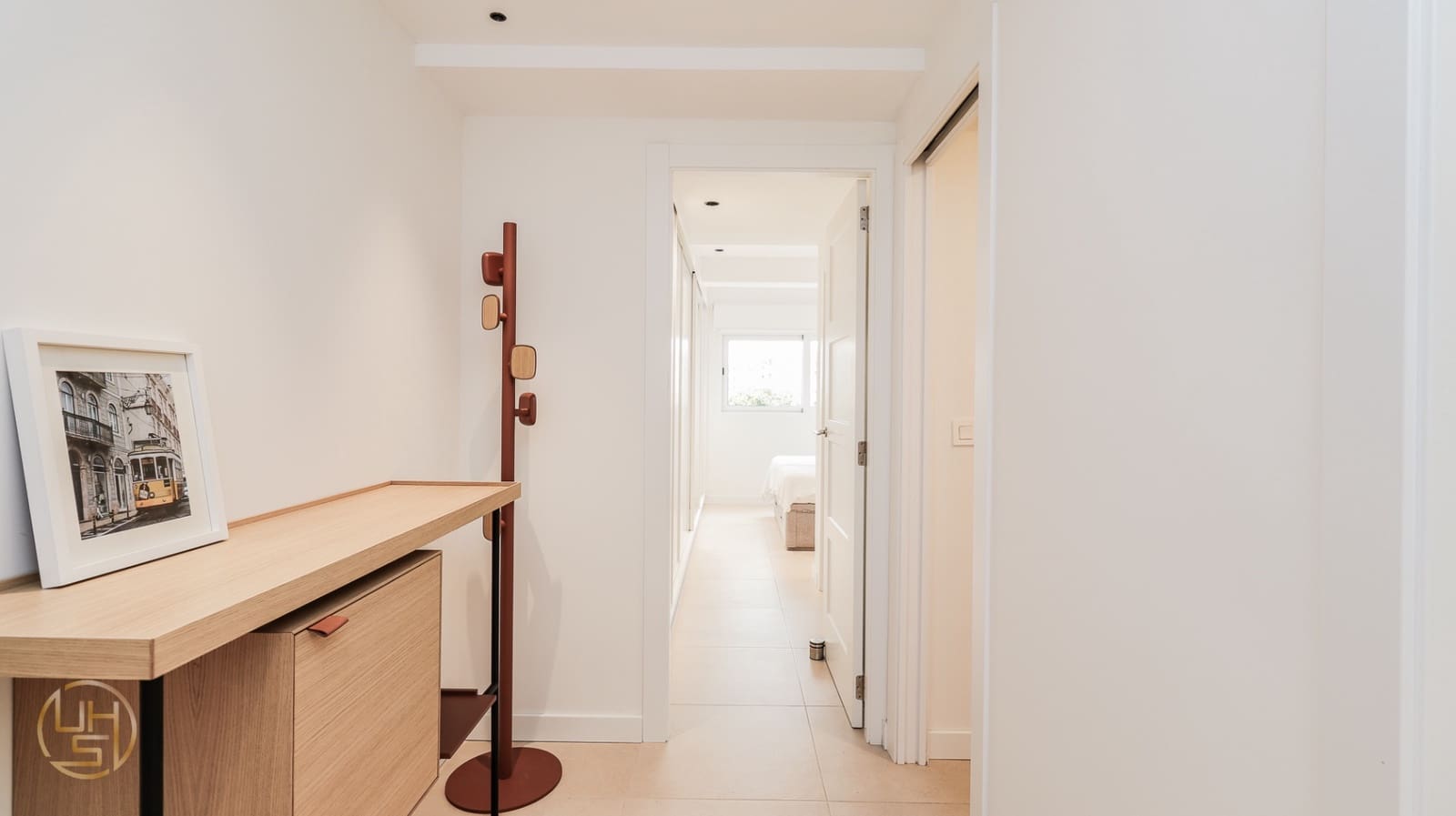 2 bedroom Apartment for sale in Valencia city with garage - € 360,000 (Ref: 9914057)