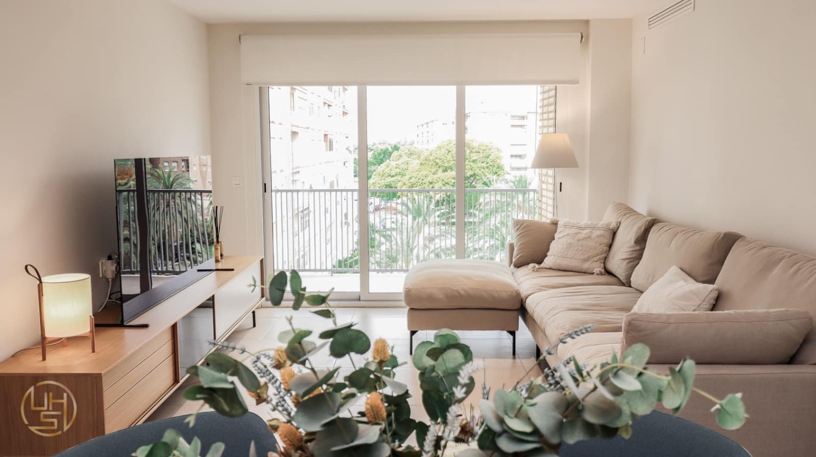 2 bedroom Apartment for sale in Valencia city with garage - € 360,000 (Ref: 9914057)