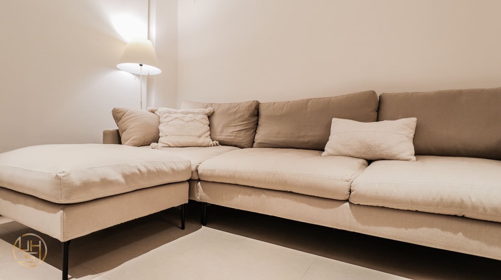 2 bedroom Apartment for sale in Valencia city with garage - € 360,000 (Ref: 9914057)