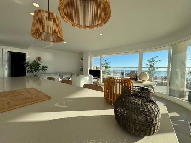 4 soverom Penthouse til salgs i Canet d'En Berenguer med svømmebasseng garasje - € 799 000 (Ref: 9914059)