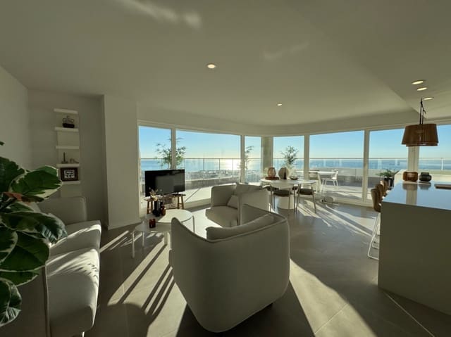 4 soverom Penthouse til salgs i Canet d'En Berenguer med svømmebasseng garasje - € 799 000 (Ref: 9914059)