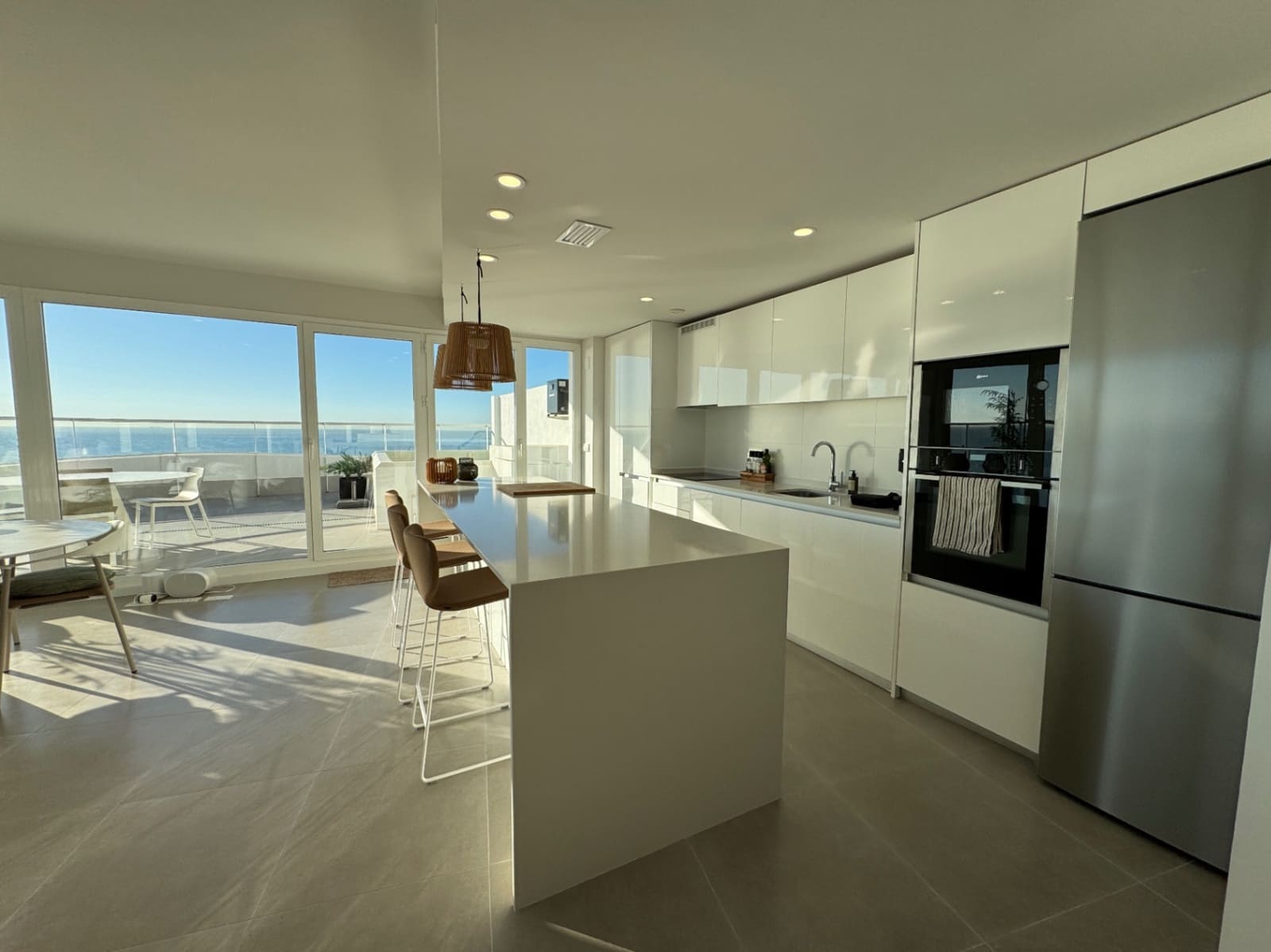 4 soverom Penthouse til salgs i Canet d'En Berenguer med svømmebasseng garasje - € 799 000 (Ref: 9914059)