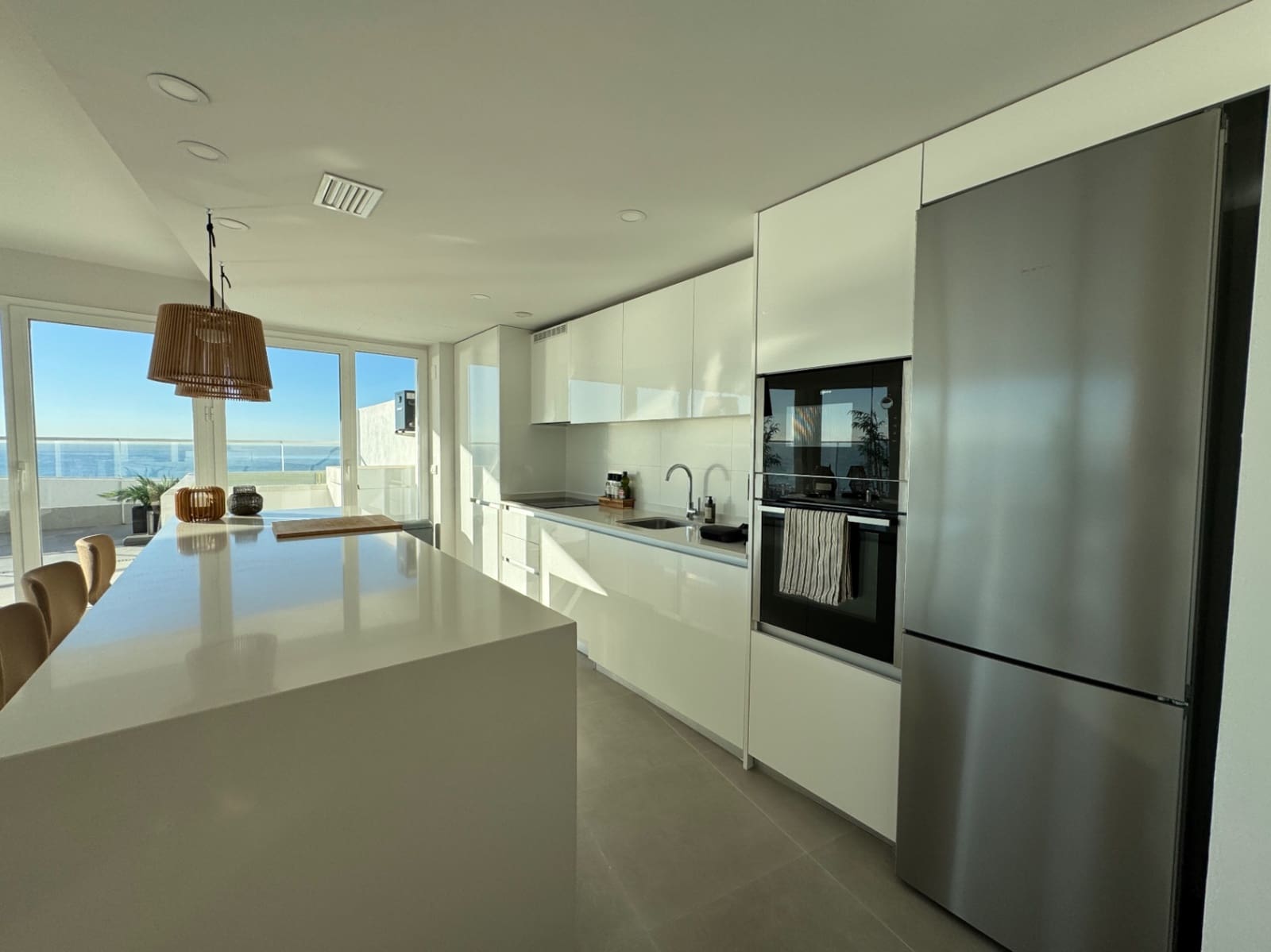 4 soverom Penthouse til salgs i Canet d'En Berenguer med svømmebasseng garasje - € 799 000 (Ref: 9914059)
