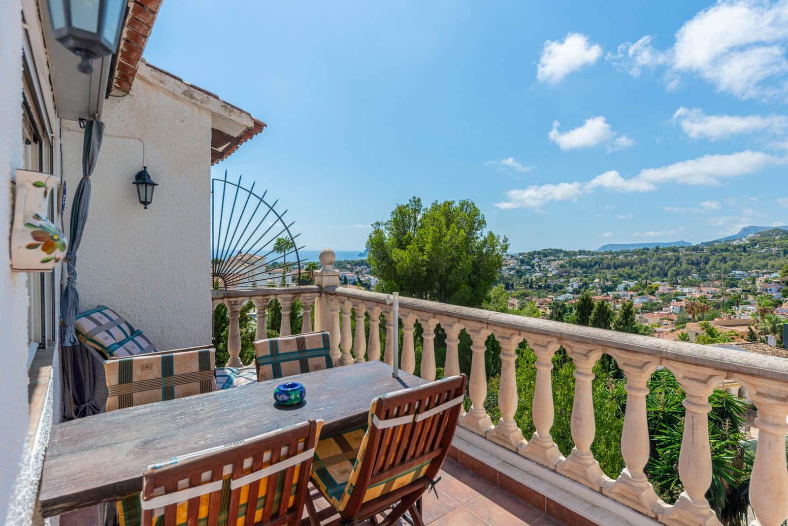 2 sovrum Villa till salu i Montemar med pool garage - 630 000 € (Ref: 9914073)