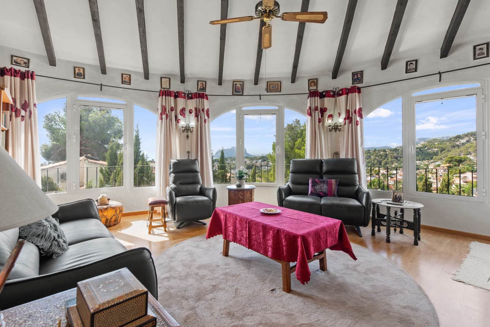 2 sovrum Villa till salu i Montemar med pool garage - 630 000 € (Ref: 9914073)