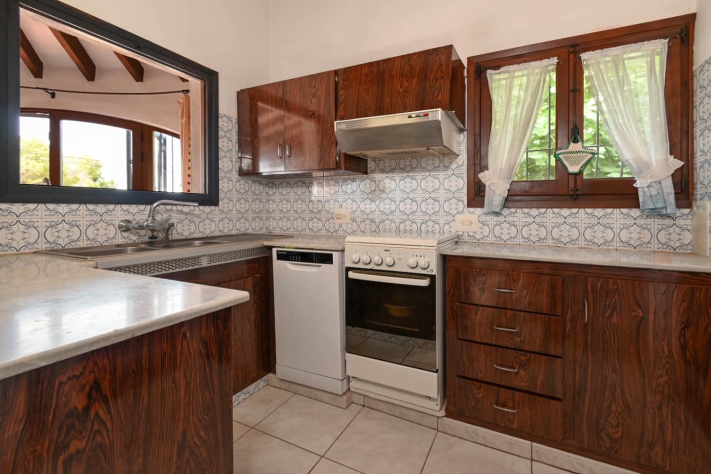 3 bedroom Villa for sale in Moraira with pool garage - € 595,000 (Ref: 9975820)