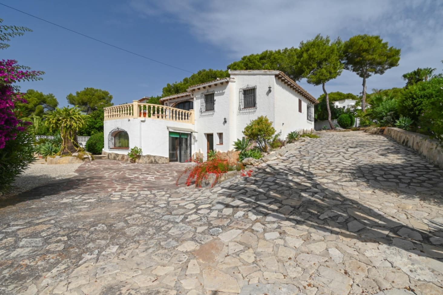 3 bedroom Villa for sale in Moraira with pool garage - € 595,000 (Ref: 9975820)