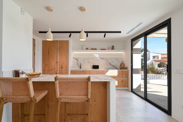 4 soveværelse Villa til salg i Moraira, Teulada-Moraira med swimmingpool garage - € 2.275.000 (Ref: 9981552)