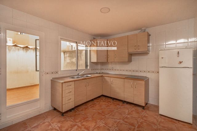 3 slaapkamer Huis te huur in Atarfe - € 730 (Ref: 10032436)