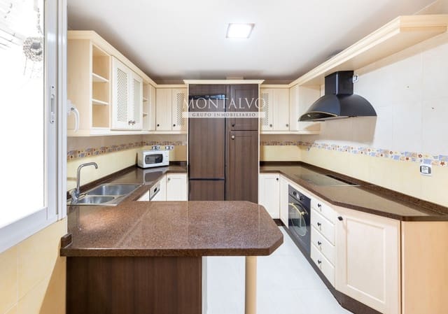 3 Zimmer Wohnung zu vermieten in Atarfe mit Garage - 700 € (Ref: 10135239)